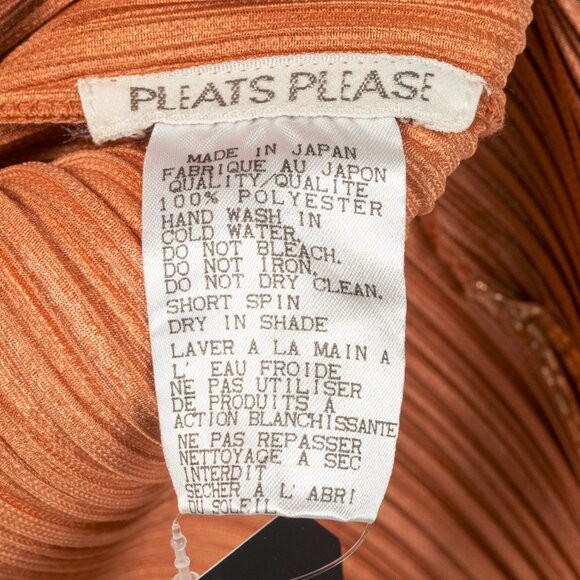Pleats Please Issey Miyake Terracotta Metallic-Pattern Open-Front Cardigan - Picture 7 of 8